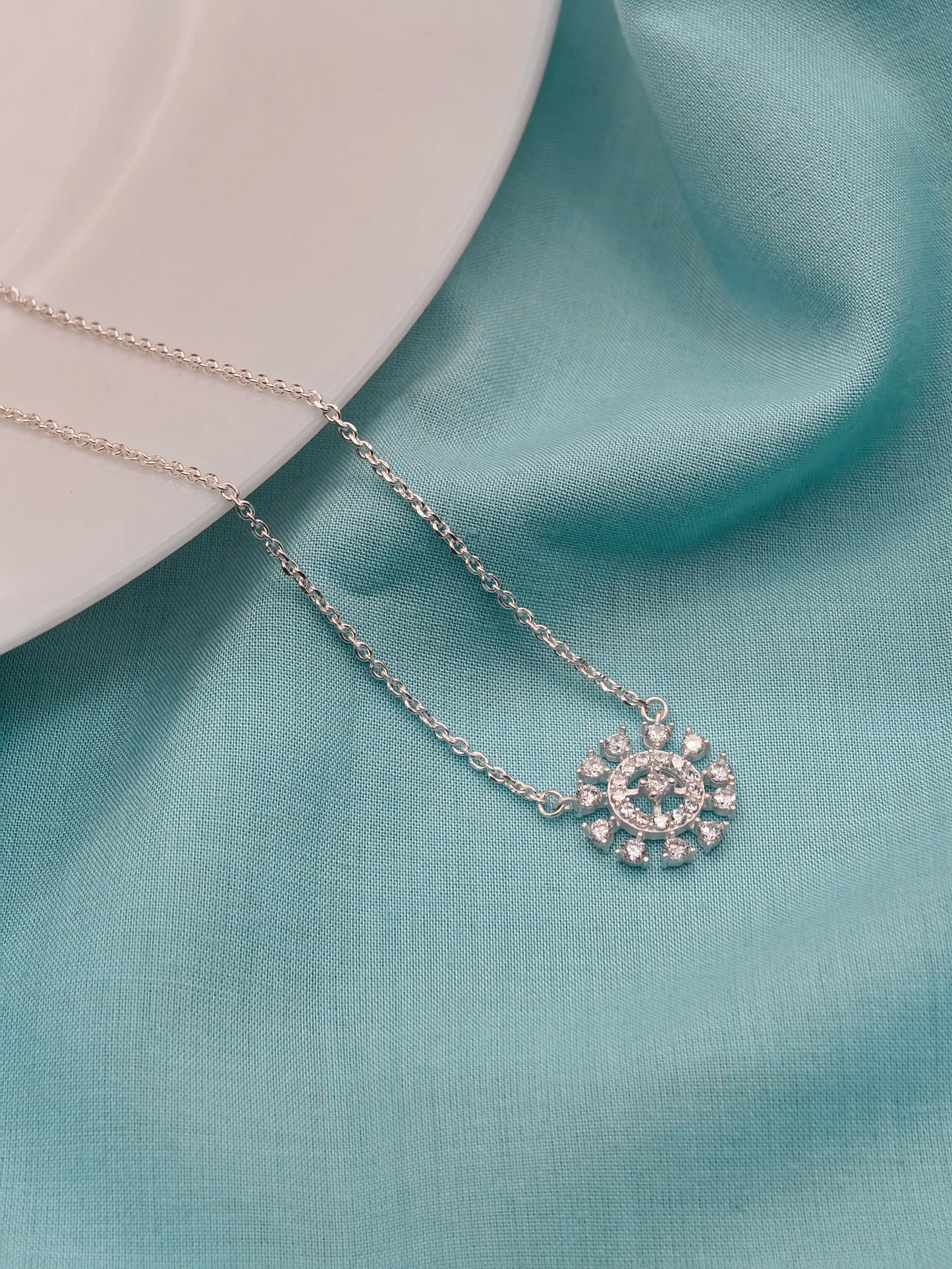 Celeste Bloom Silver Pendant Chain